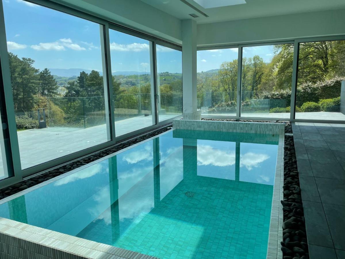 Vila Tres Prismas Exclusive Sarria Exteriér fotografie