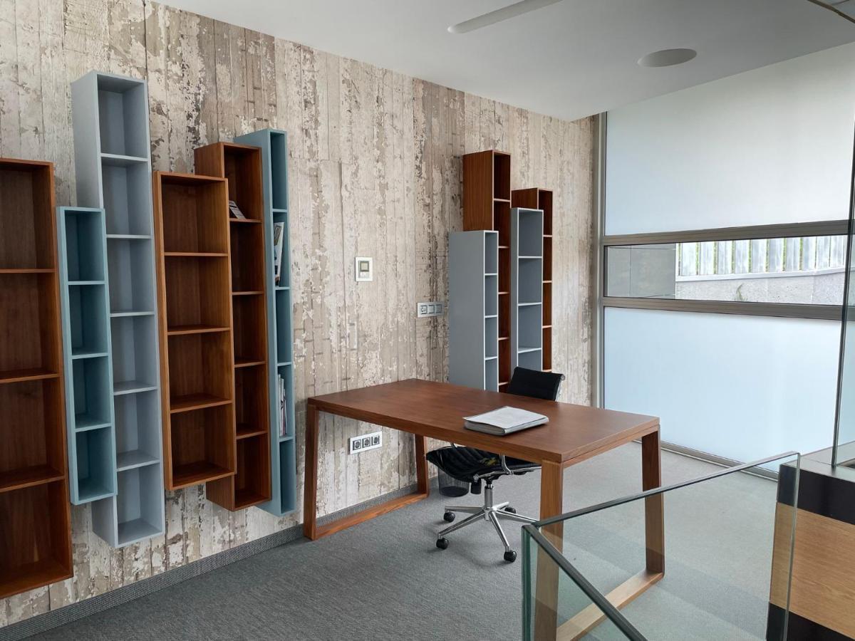 Vila Tres Prismas Exclusive Sarria Exteriér fotografie