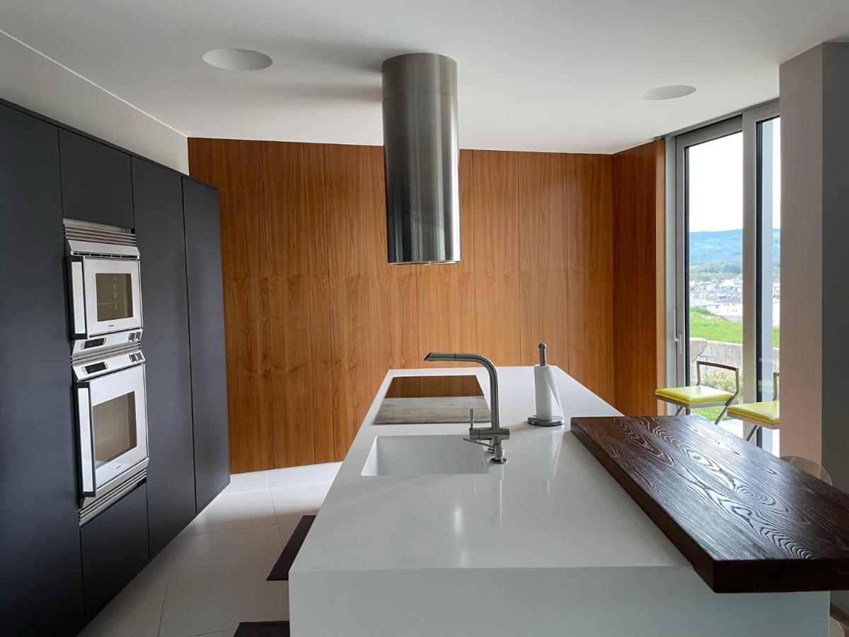 Vila Tres Prismas Exclusive Sarria Exteriér fotografie